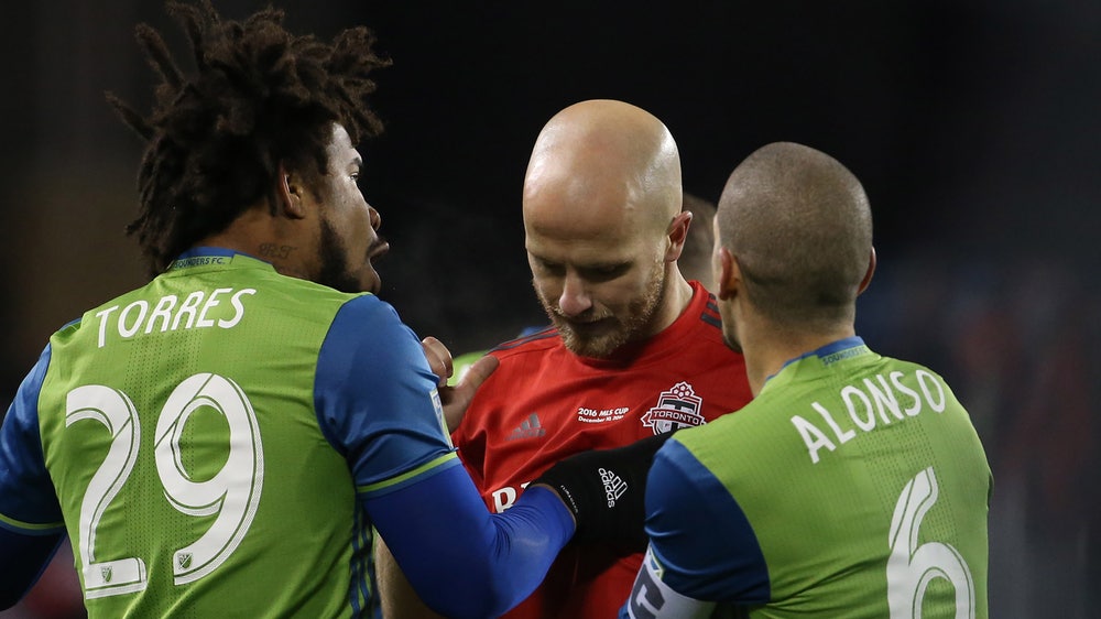 Michael Bradley and Ozzie Alonso were so good they turned MLS Cup into a defensive battle