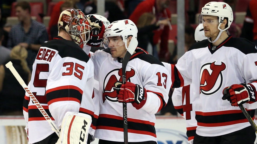 Slow start plagues Wings in 4-3 loss to Devils