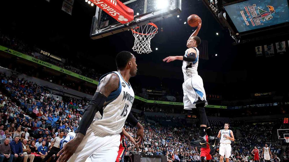 Twi-lights: Wolves vs. Pelicans