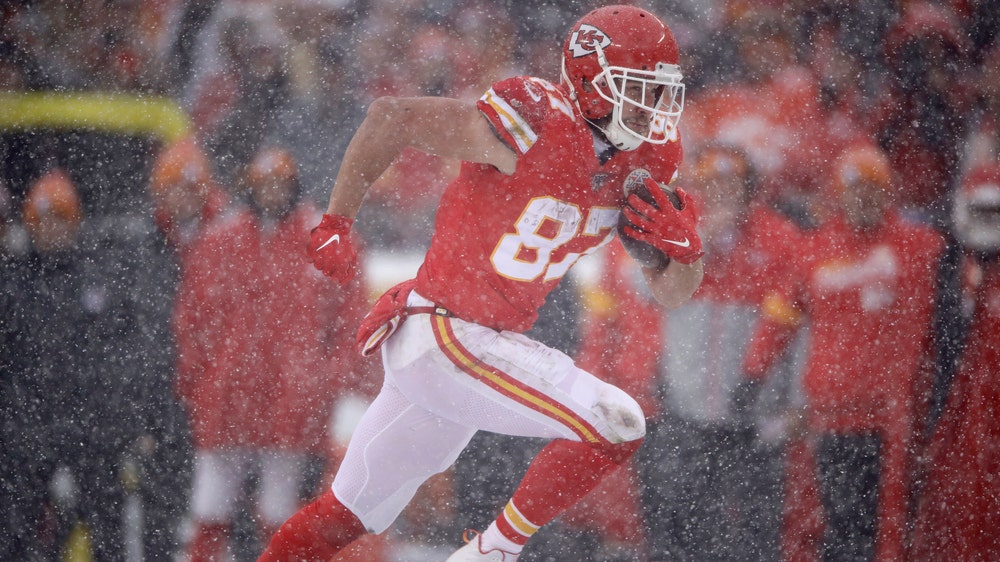 Accolades keep piling up for Chiefs' Kelce