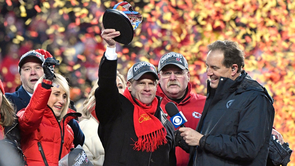 Hunt family finally gets to hoist the Lamar Hunt Trophy as Chiefs win AFC title