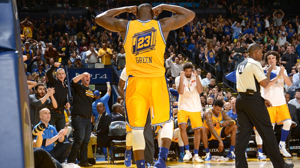 This magical Draymond Green steal is being tragically confused for a block