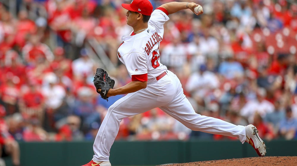 Cardinals option Gallegos to Memphis, recall Drew Robinson