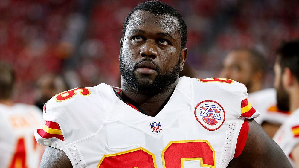 Chiefs place Grubbs on IR; Houston still day to day