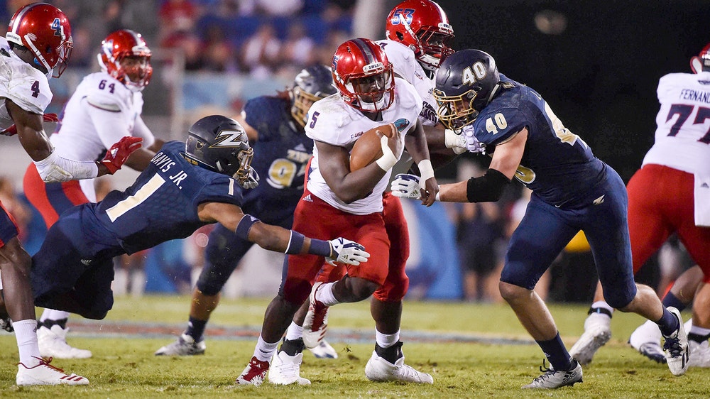 Devin Singletary, FAU make statement in blowout win over Akron in Boca Raton Bowl