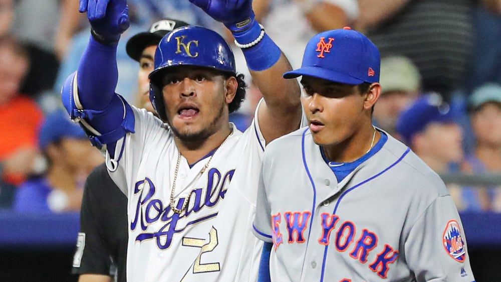 Timely hits lead Royals past Mets in 4-1 victory