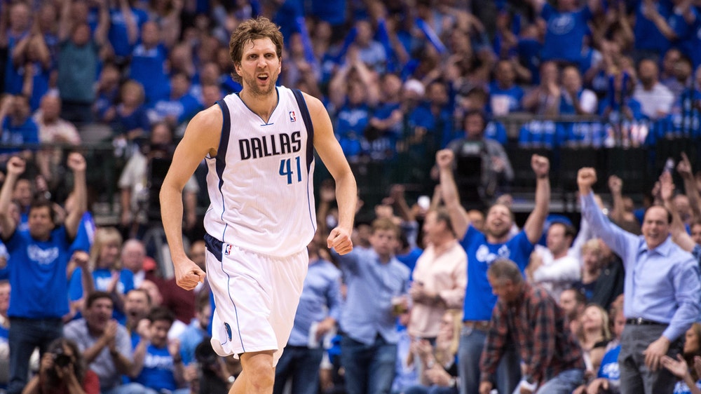 Watch highlights from Dirk Nowitzki's first 40-point game
