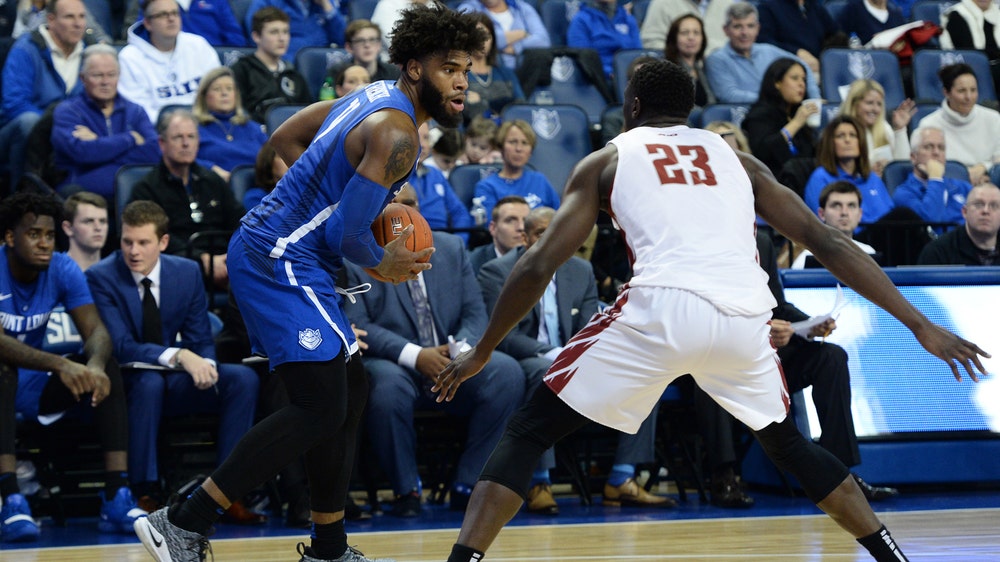 Bess, Wiley each score 20 in Billikens' 68-57 win over Hawks