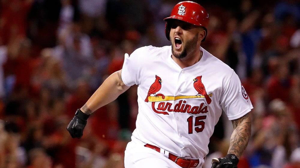 Adams' clutch hit lifts Cardinals to 5-3 victory over Giants
