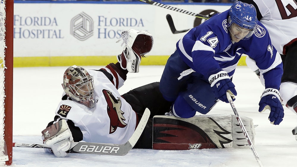 Minus Steven Stamkos, Lightning upended at home by surging Coyotes squad