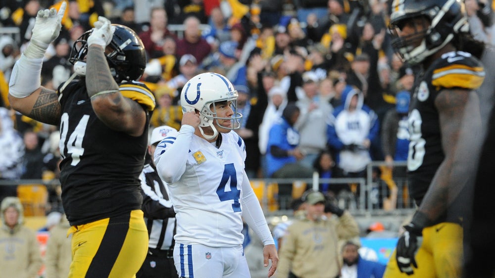 Vinatieri's missed field goal costs Colts in 26-24 loss to Steelers