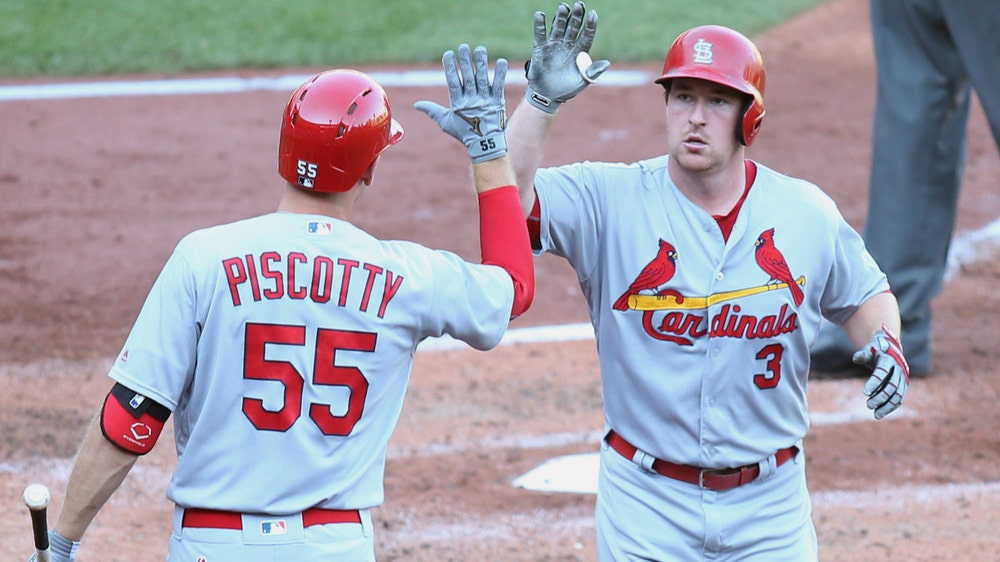Cardinals' offense explodes in 12-6 victory over Pirates