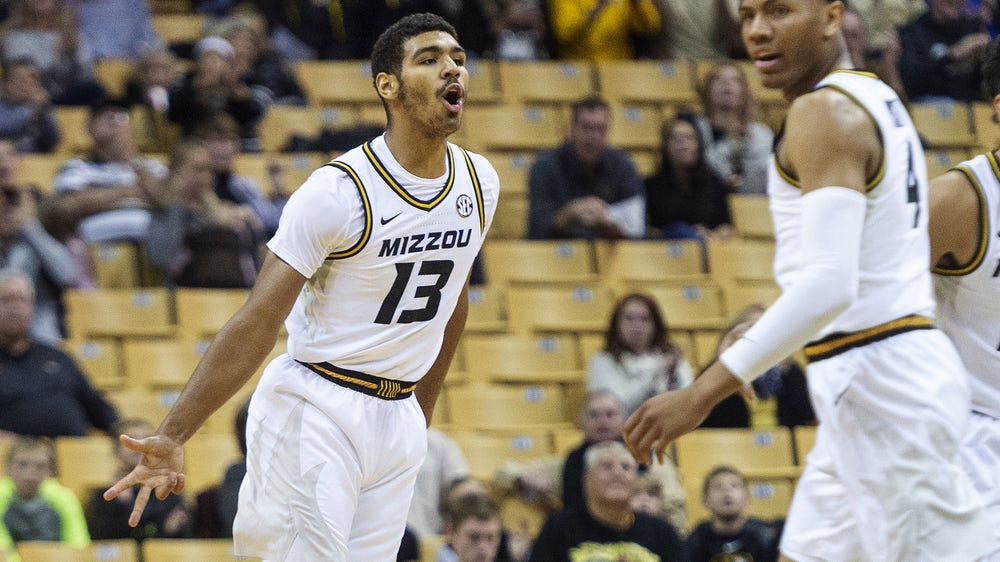 Mark Smith gives Mizzou a spark in 68-55 win over Central Arkansas