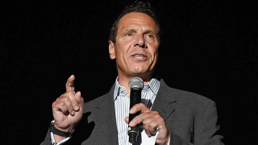 Governor of New York says he injured his hand ... on a basketball rim