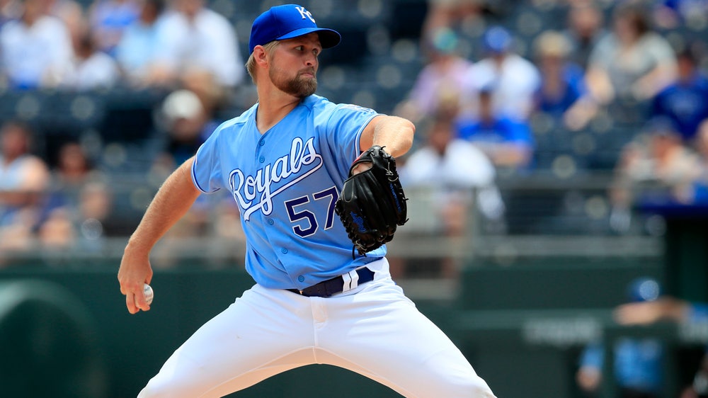 Unable to take advantage of Sparkman's quality start, Royals fall 5-2 to White Sox