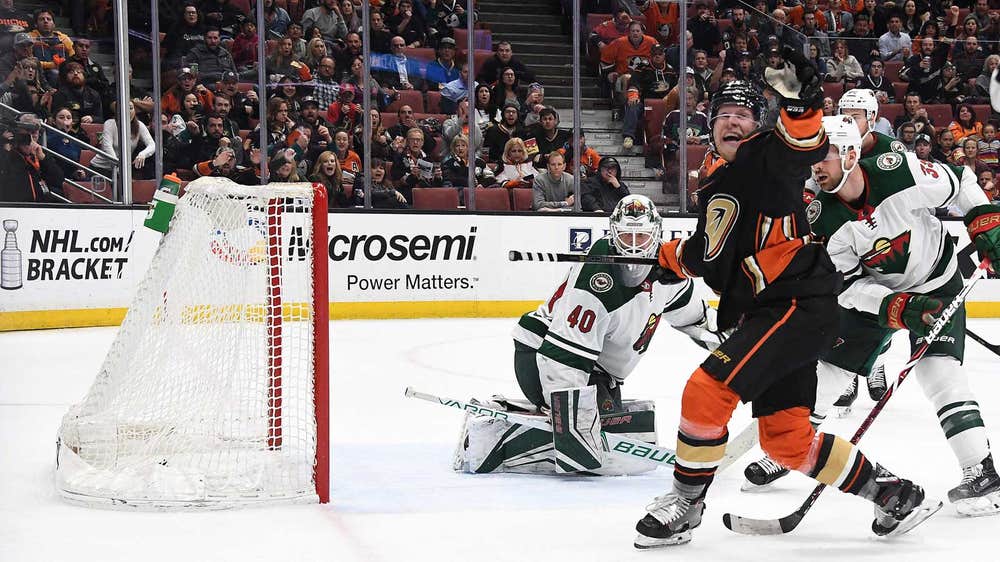 Ducks clinch playoff berth with 3-1 win over Wild