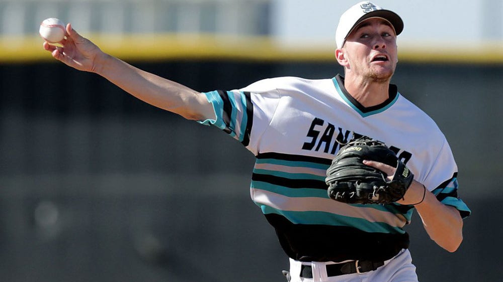 Brewers sign first-round pick Brice Turang