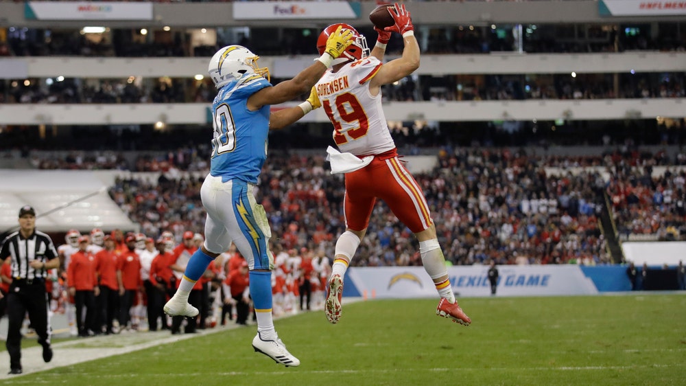 Chiefs remain in first place with 24-17 victory over Chargers