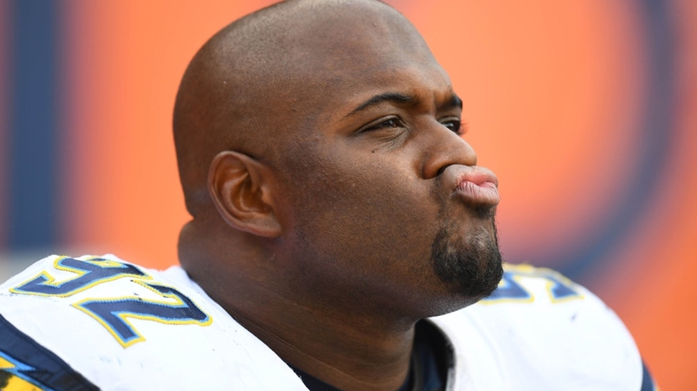REPORT: Chargers NT Brandon Mebane out for year with torn biceps