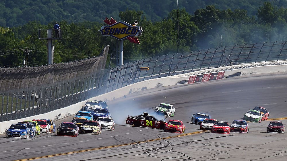 Mistakes keep costing Jeff Gordon chances to reach Victory Lane