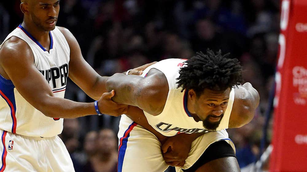 Jordan dealing with sprained thumb as Clippers face Suns