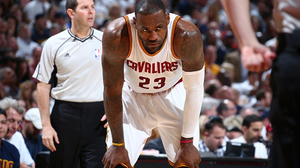 LeBron James mocks the Pistons for giving him a wide-open 3-pointer