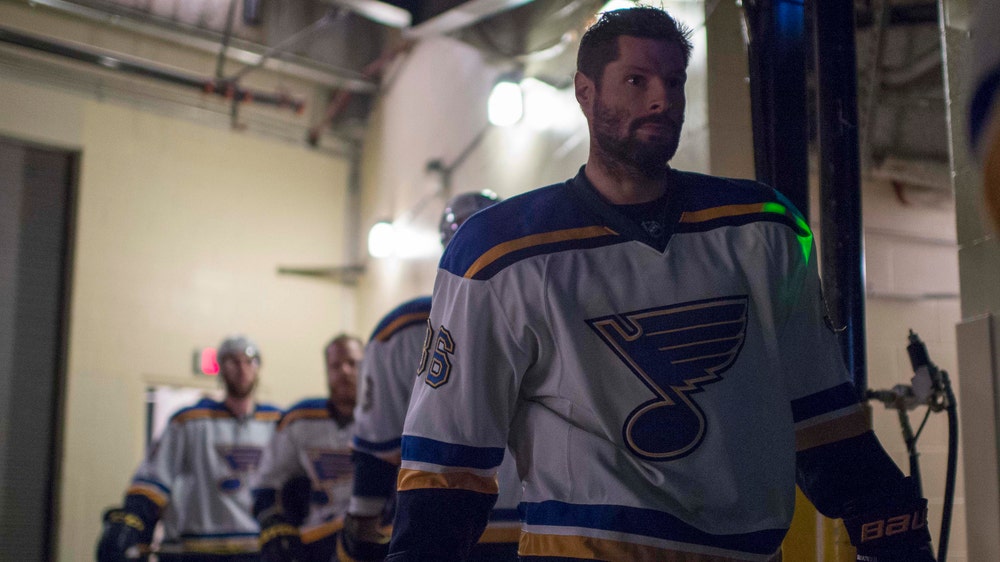 He's (officially) back: Brouwer signs one-year, two-way deal with Blues
