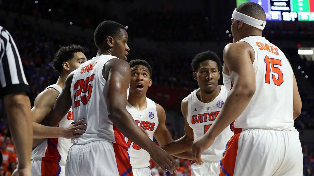 Florida scores first 21 points, blows out Butler 77-43 in rematch