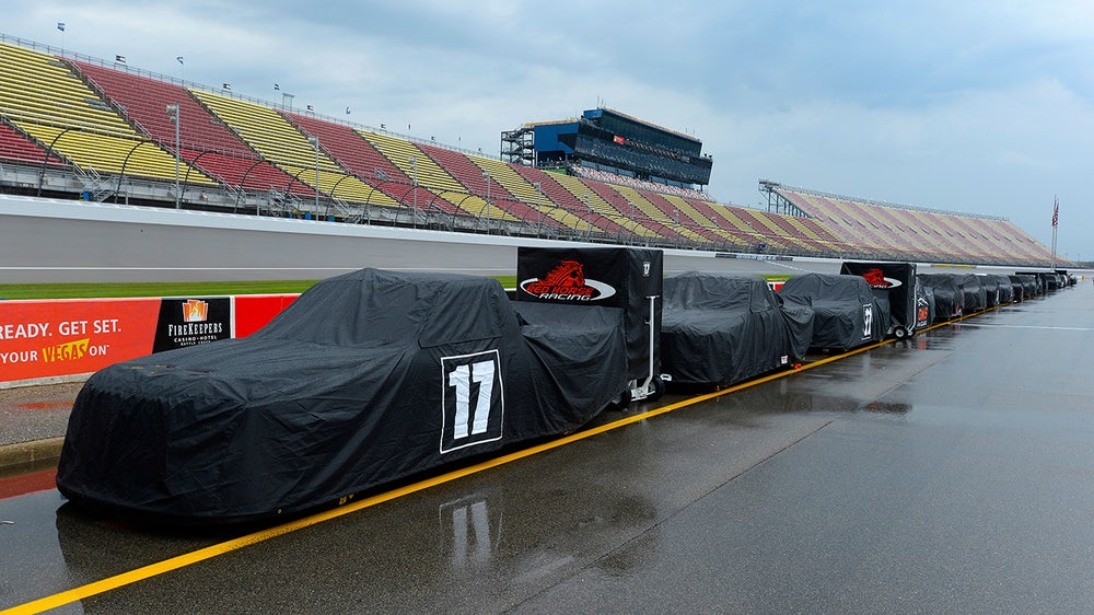 Weather delays start of Truck Series race at Michigan
