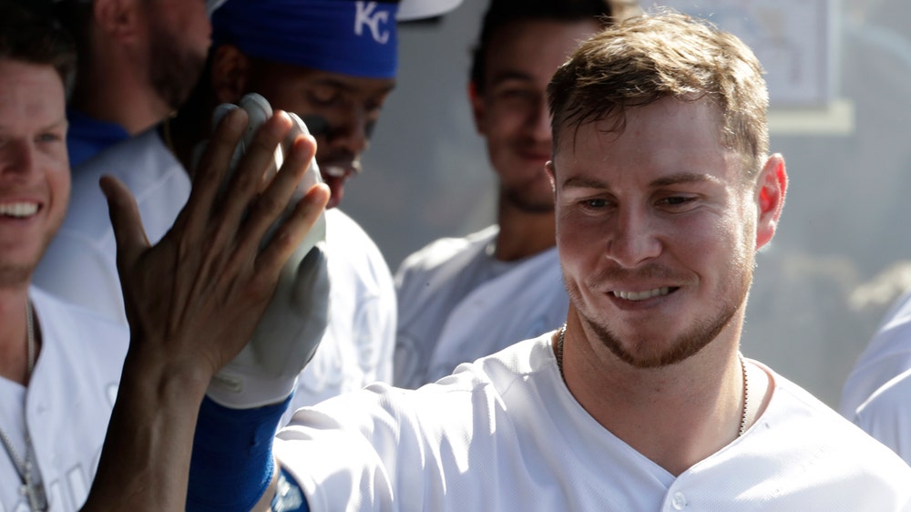 O'Hearn goes deep twice as Royals defeat Indians 9-8 in extras