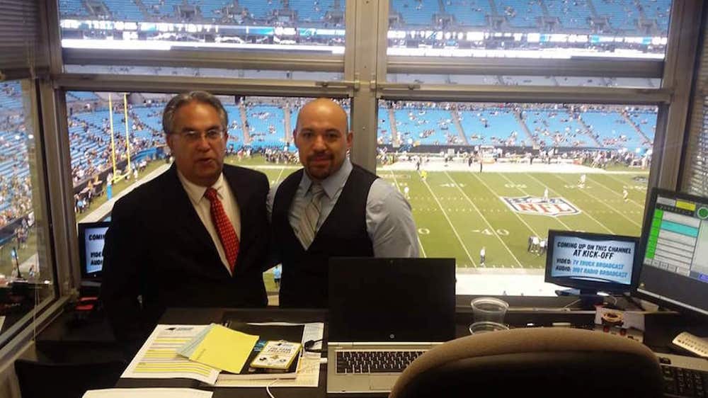 Carolina Panthers Spanish radio announcers dub Von Miller 'El Cazador,' talk Super Bowl 50