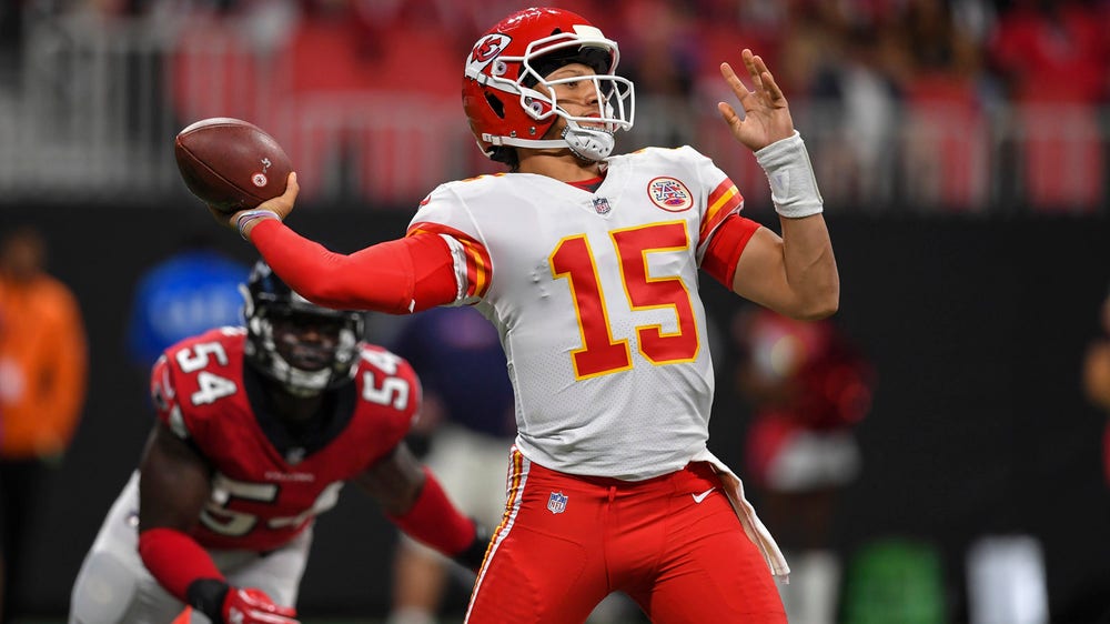 Chiefs' hopes rest on Mahomes throwing shoulder