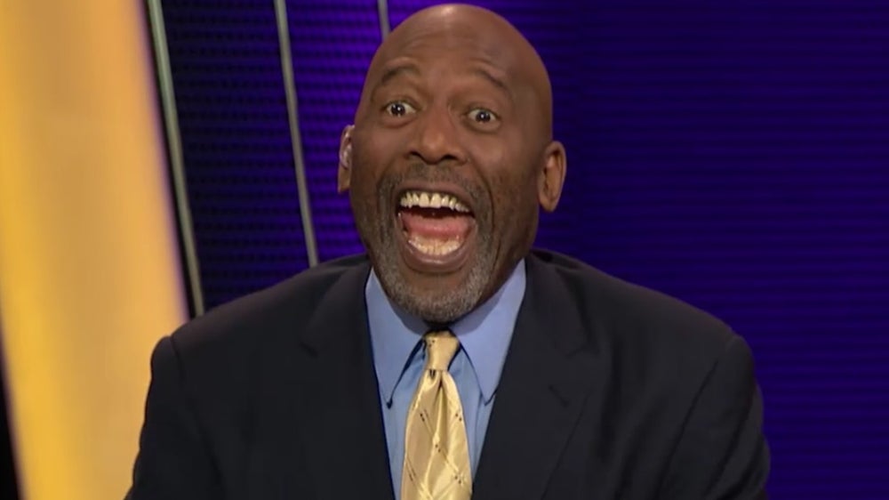 Lakers legend loses it after LA tops Celtics in Kobe's Boston finale