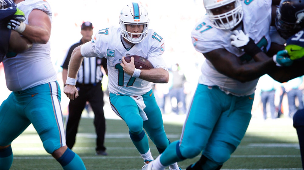 Ryan Tannehill scores late TD but Dolphins can't hold off Seahawks