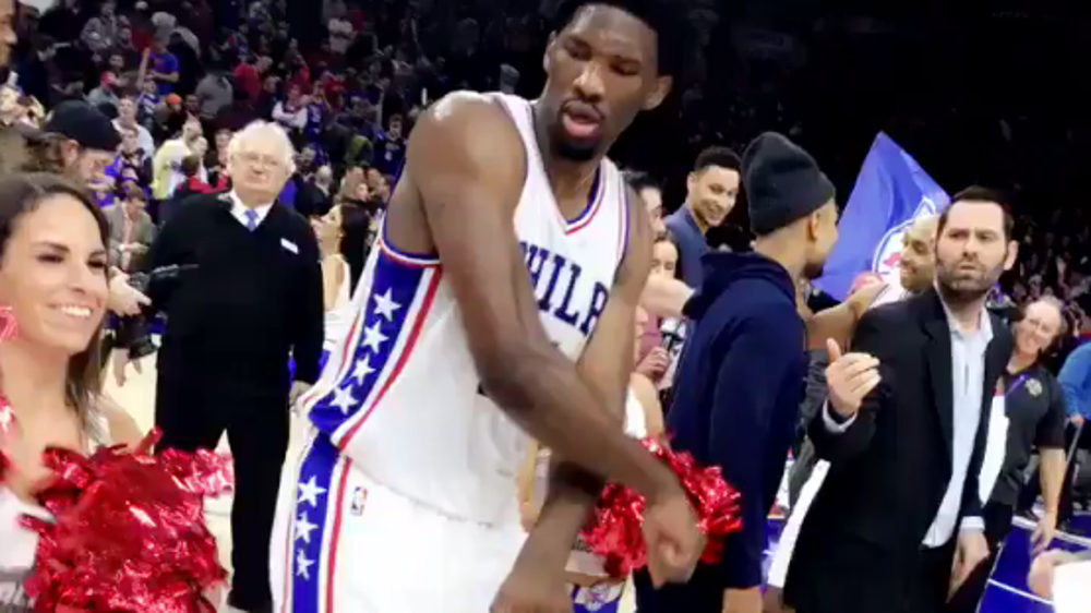 Watch Joel Embiid celebrate with 76ers cheerleaders following last-second victory