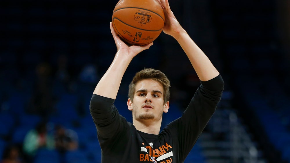 Suns forward Dragan Bender plays his own way