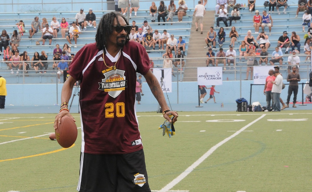 Snoop Dogg Pens Fight Song For Son S Top Ranked High School