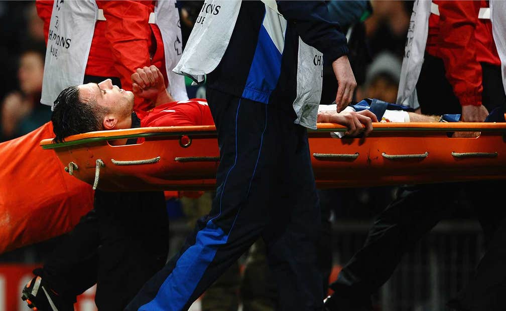 Robin Van Persie Ruled Out Four To Six Weeks For Man U Fox Sports