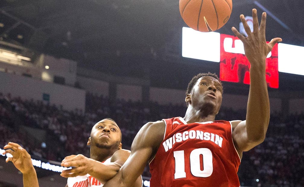 No 6 Wisconsin Crushes No 23 Ohio State To Tie School Wins