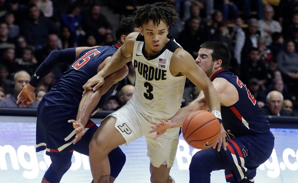 Edwards Scores 19 As Purdue Coasts To 84 46 Victory Over Robert