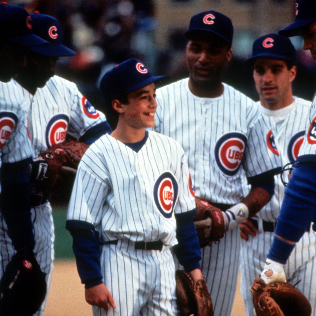 Rookie of the Year' actor sports 'Rowengartner' jersey at Cubs-Mets Game 4