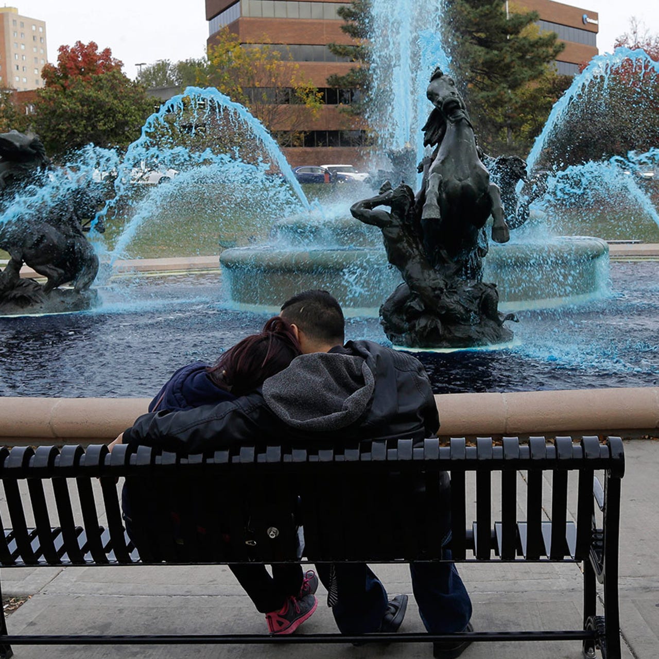 City of Fountains is turning blue for Royals