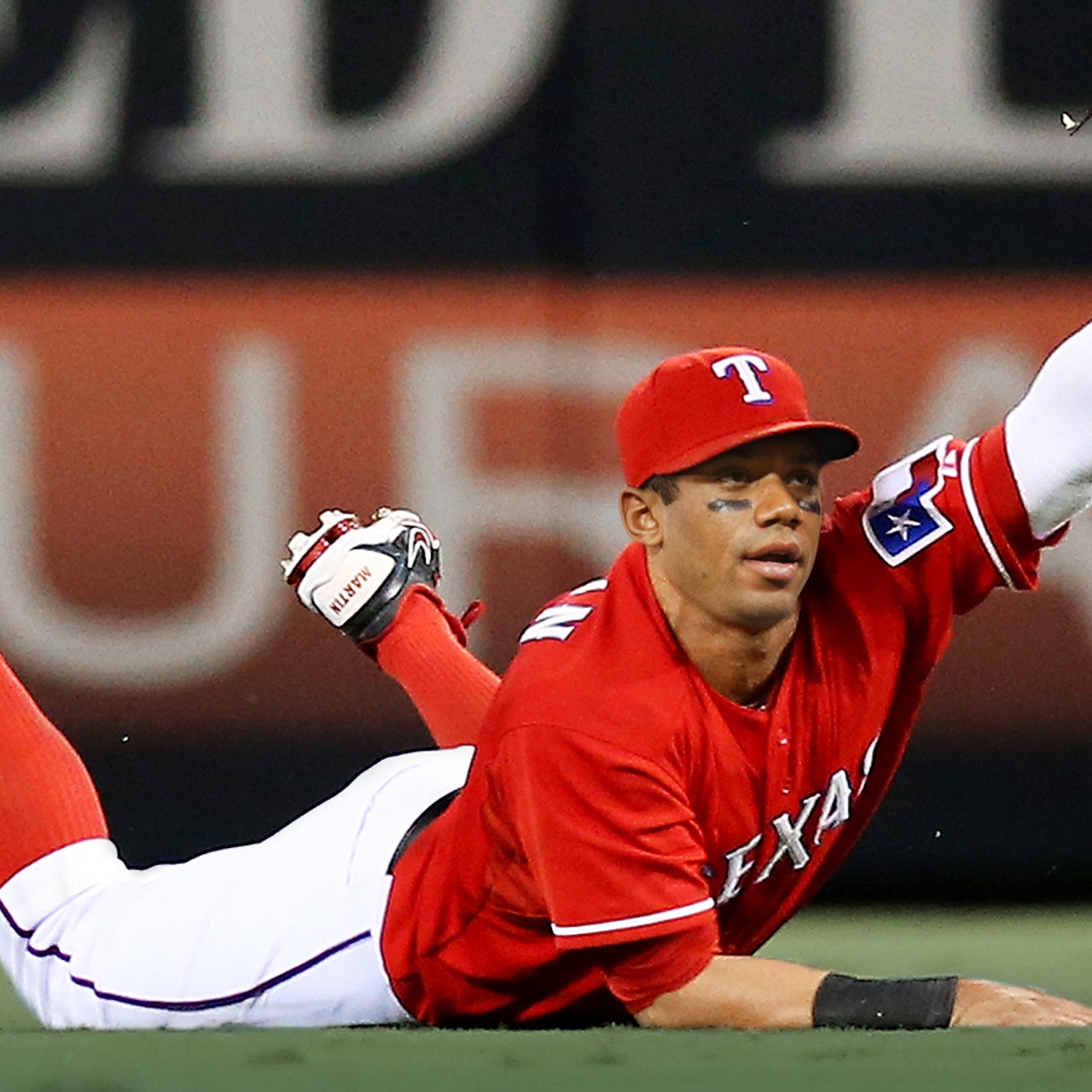 Here's what Russell Wilson would look like in a Rangers uniform
