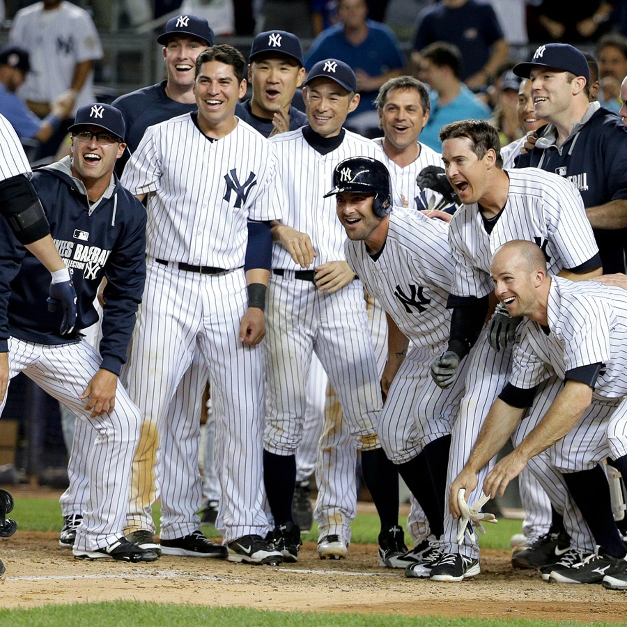 Walkoff homer leads White Sox over Yankees in Field of Dreams game
