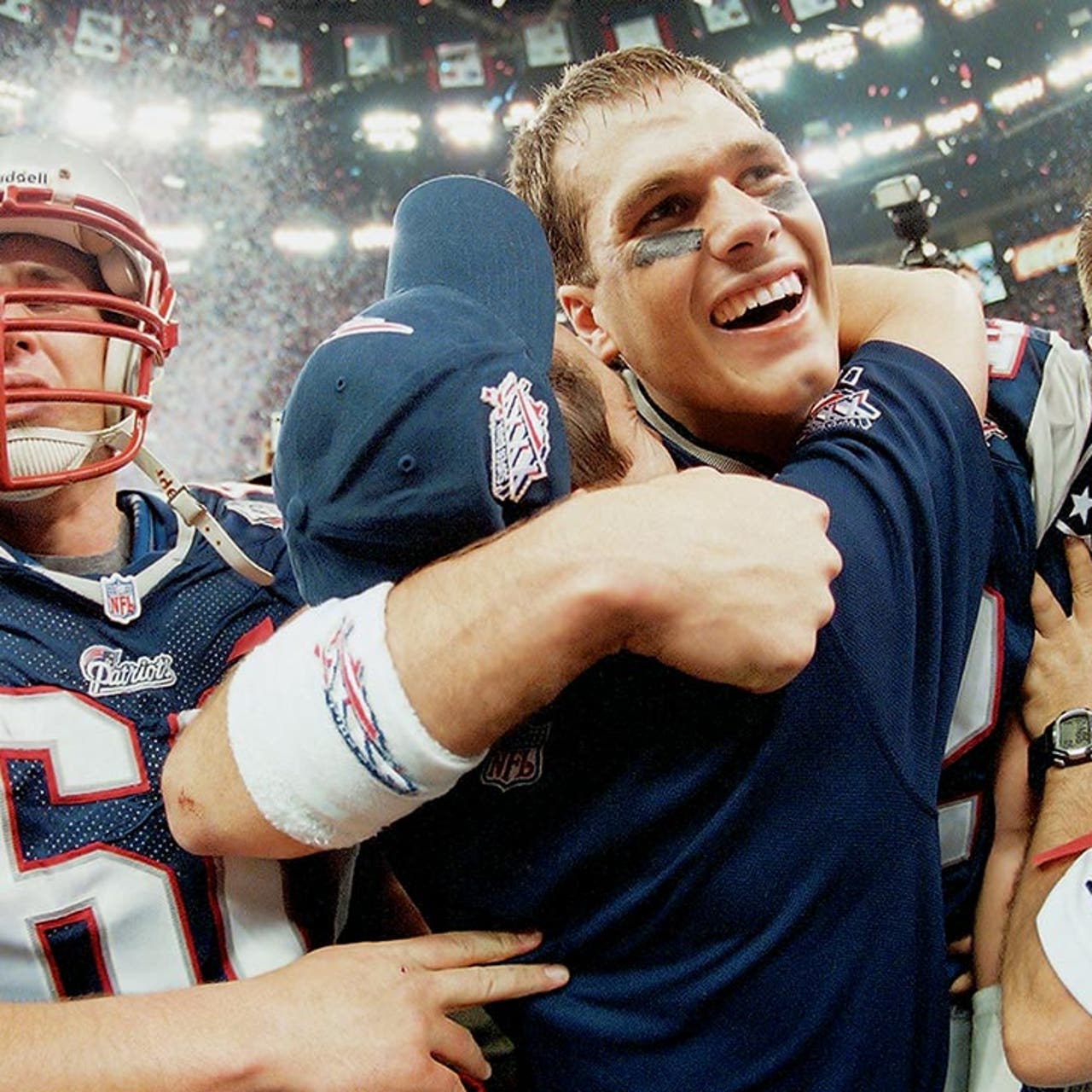 The Patriots win Super Bowl XXXVI, and the legend of Brady is born