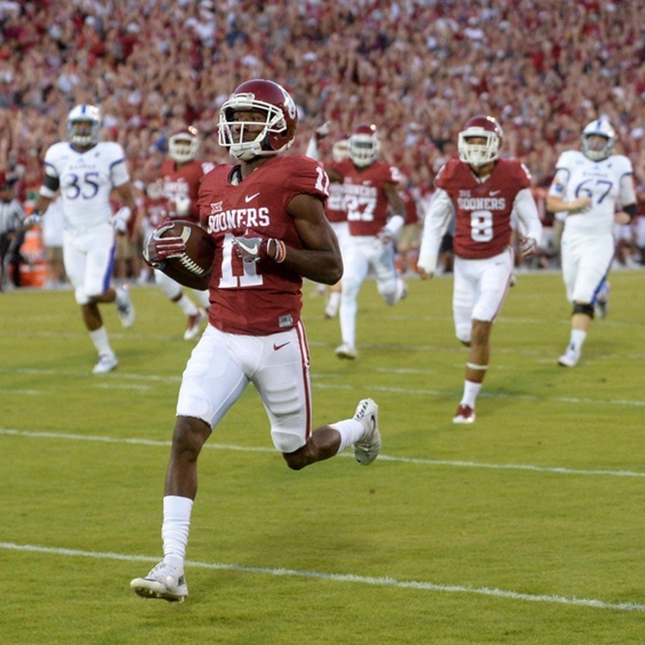 Dede Westbrook Named a 2016 Associated Press First-Team All