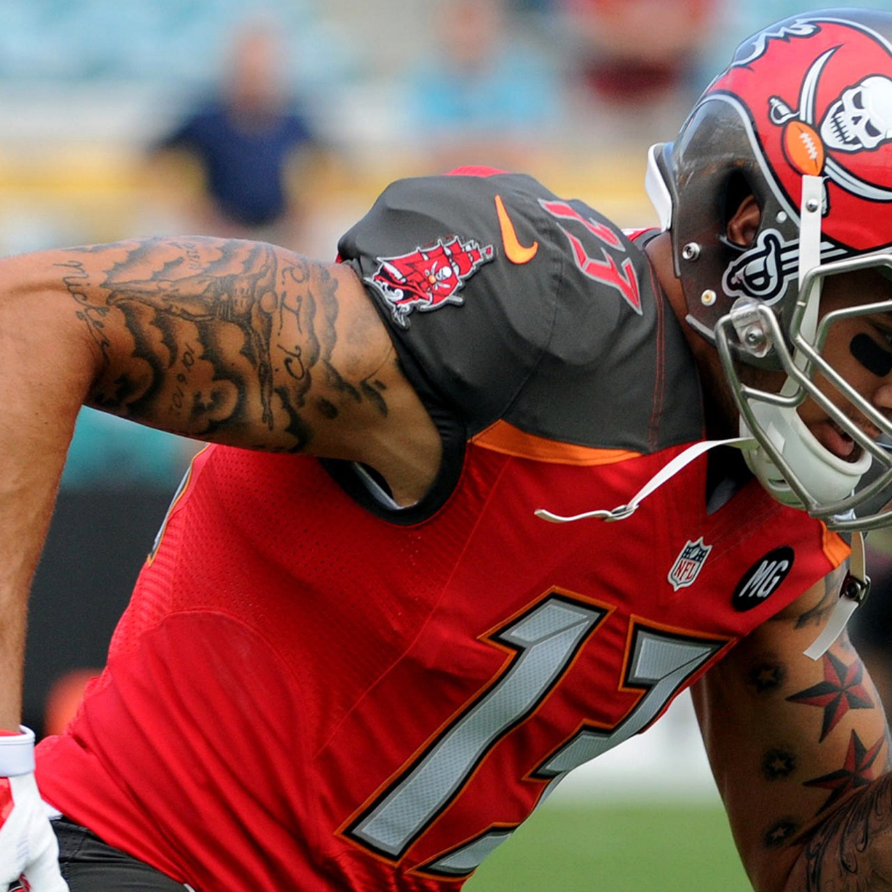 Mike Evans gets awesome tattoo to commemorate his move to the NFL (PHOTO)