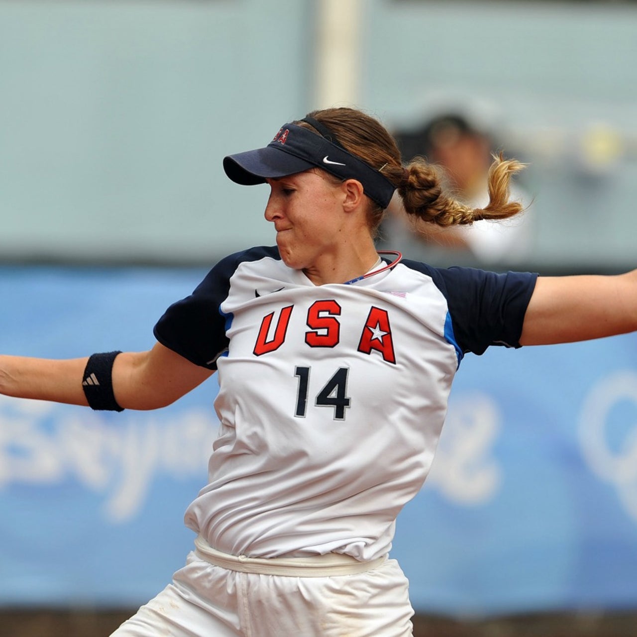 monica-abbott-signs-landmark-1m-deal-with-expansion-softball-team-fox-sports