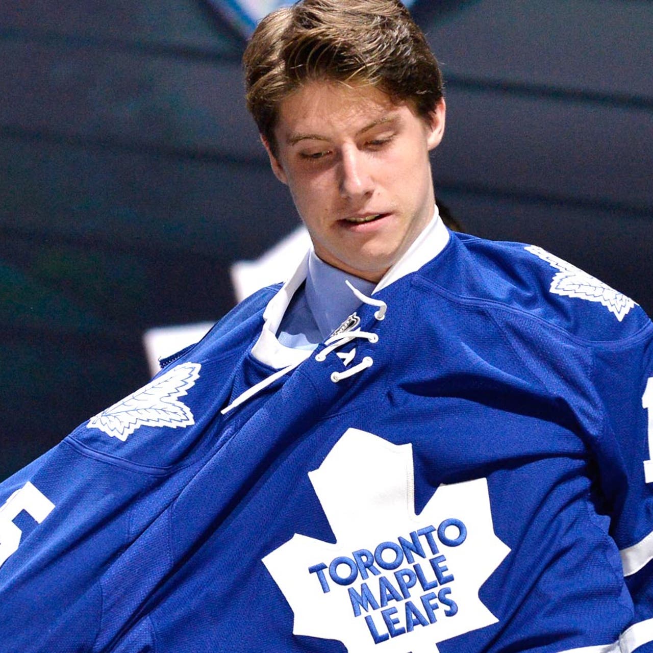 mitch marner leaf jersey