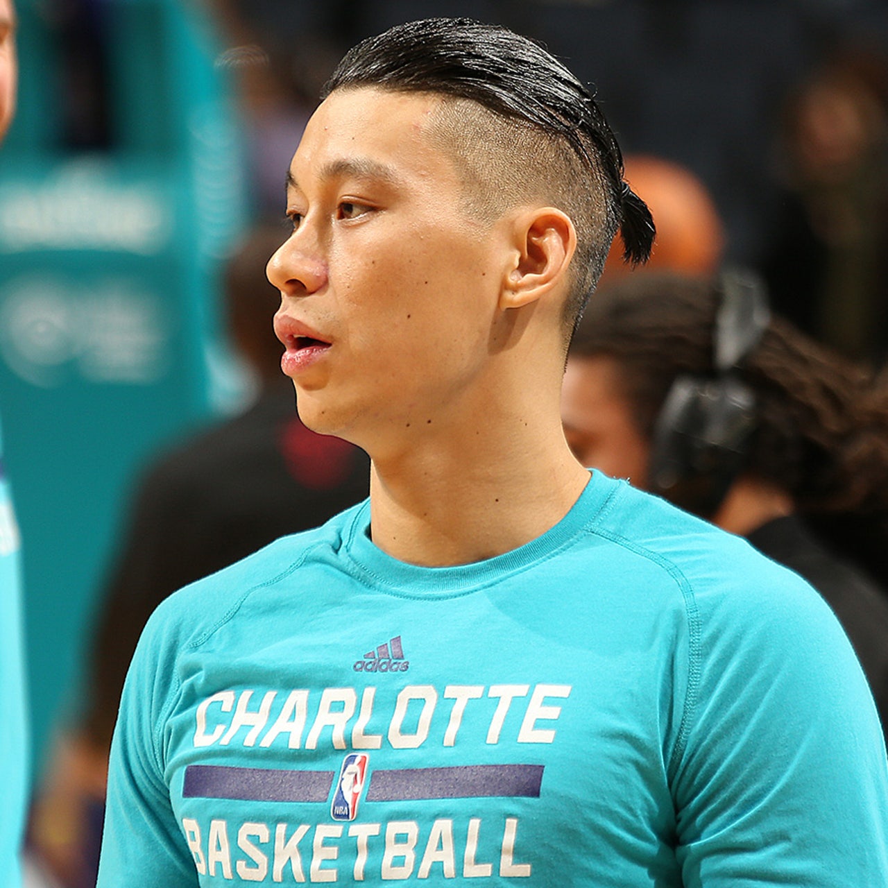 Jeremy Lin goes from mohawk to slicked-back ponytail | FOX Sports